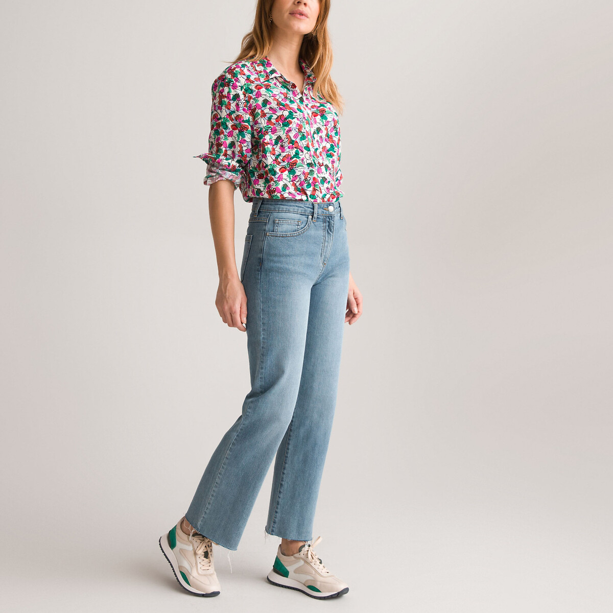 Wide leg jeans in stretch denim mid rise length 27