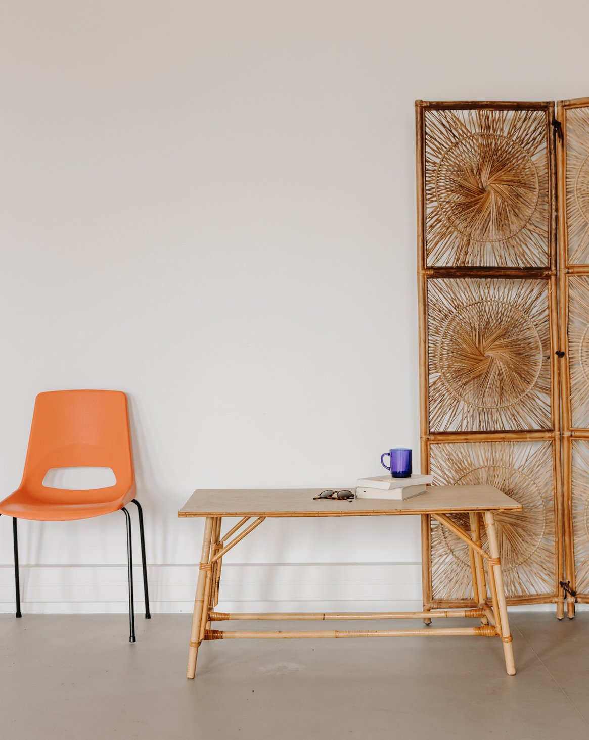 Grande table basse en bois et rotin Léonie N°1574 - Bon état, DEBONGOUT