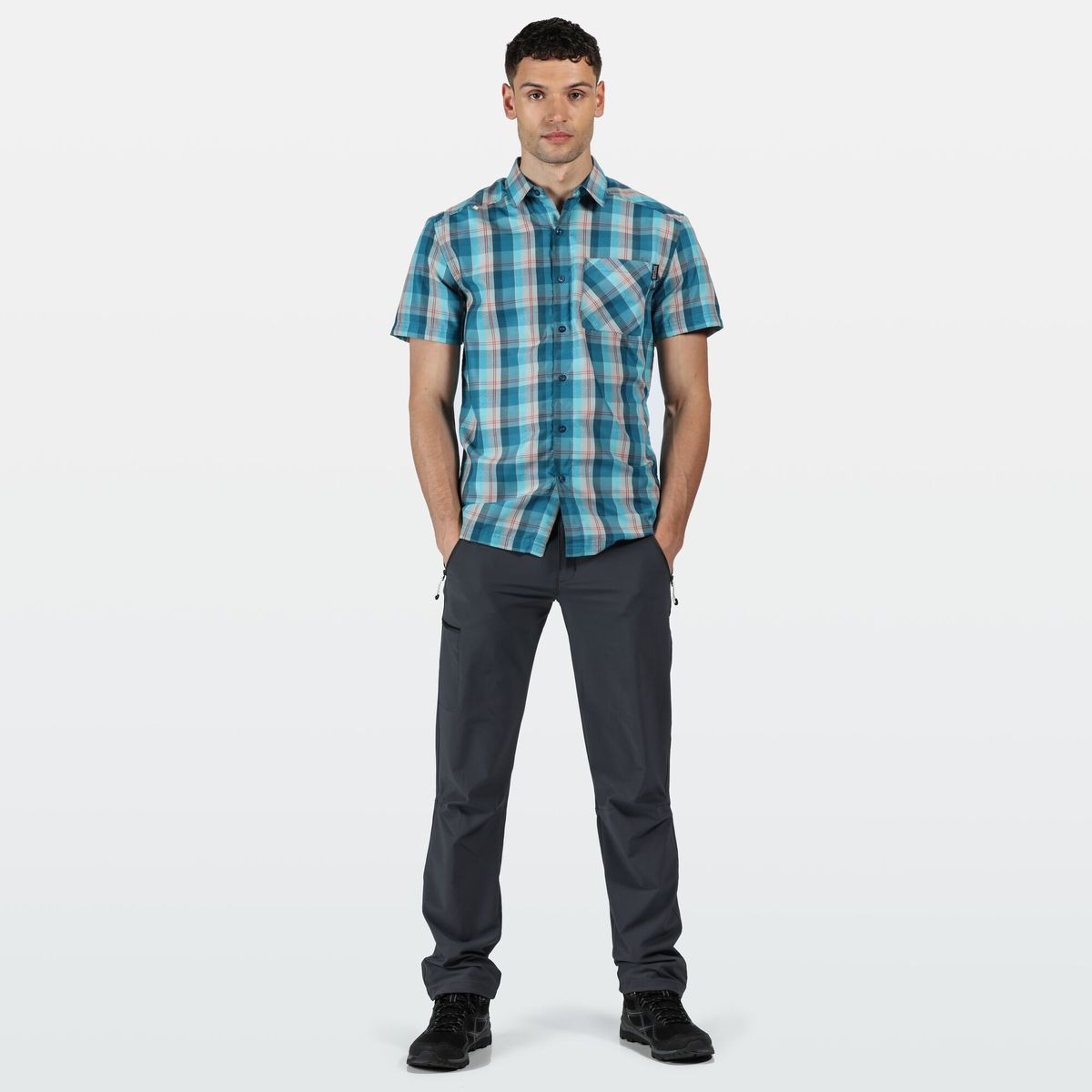 Regatta Chemise À Carreaux Kalambo V avec Poche Poitrine et Propriété de Séchage Rapide Shirts Homme