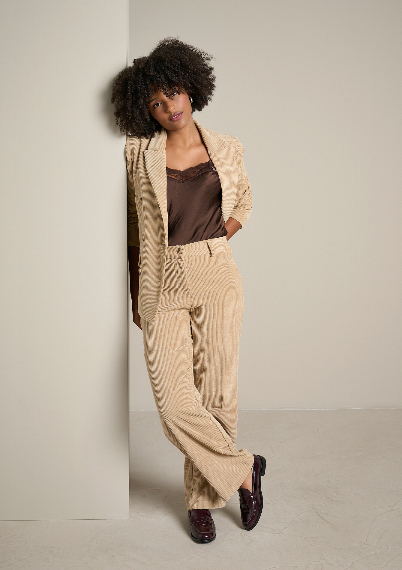 Pantalon large en velours côtelé, LOLALIZA