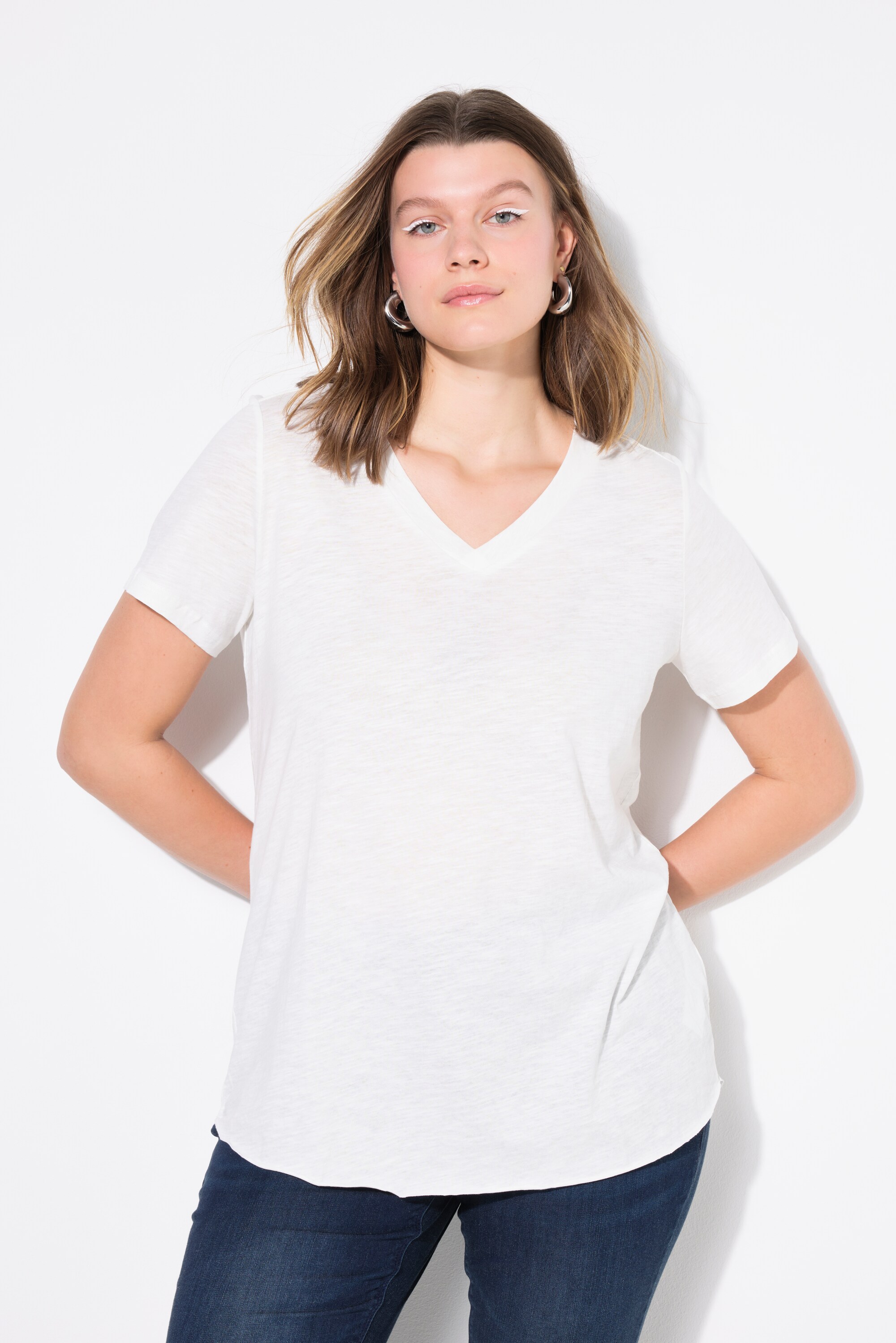 T-shirt à manches courtes et encolure V., STUDIO UNTOLD