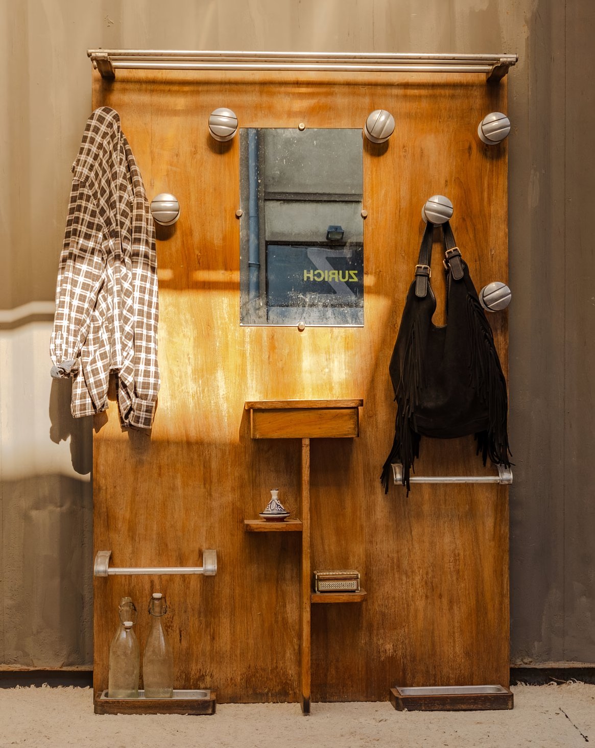 Vestiaire en bois et chromé Max N°440 - Bon état, DEBONGOUT