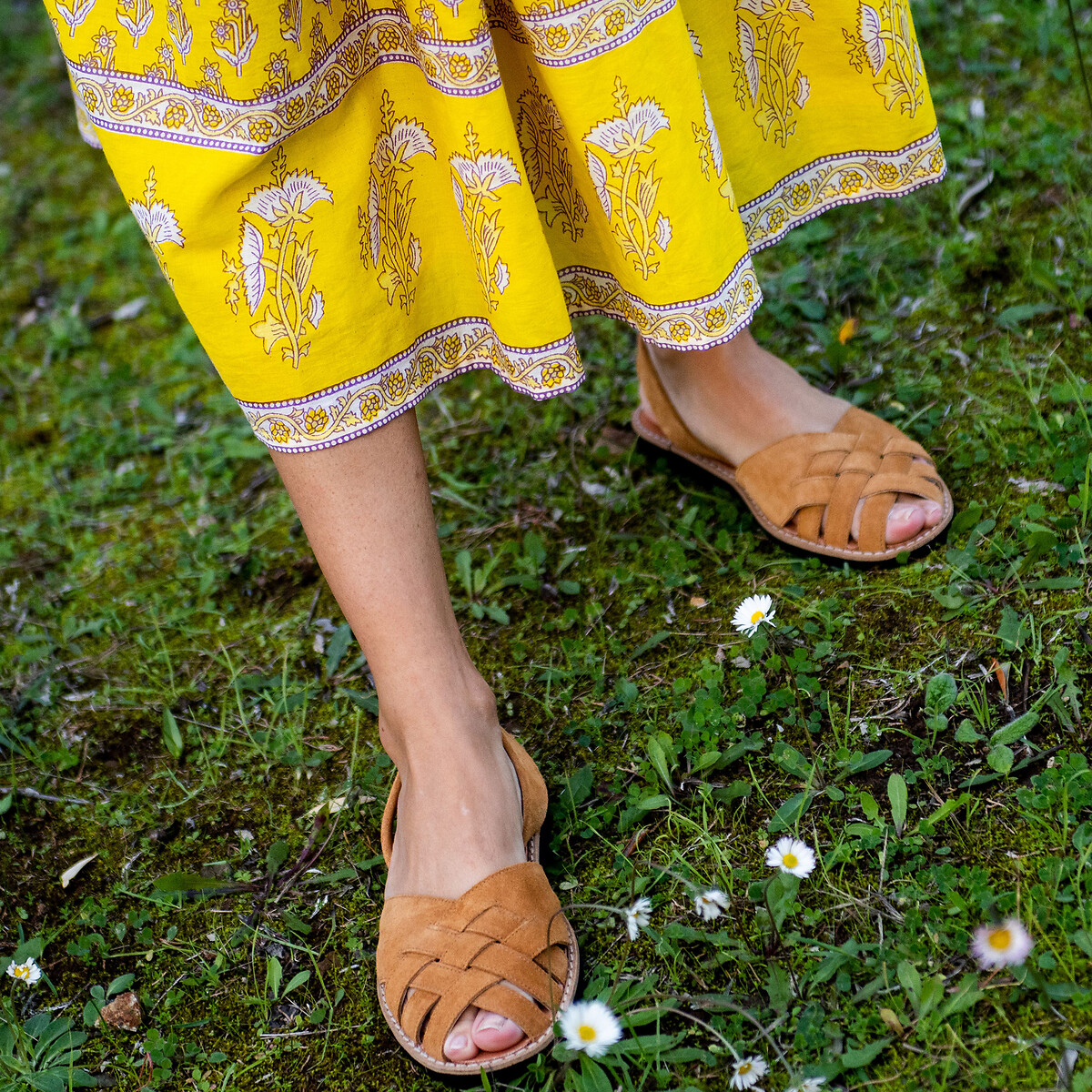 Sandales plates Avarca Compostelle cuir tressé Marron Galeries Lafayette Femme Chaussures Sandales Sandales tressées 