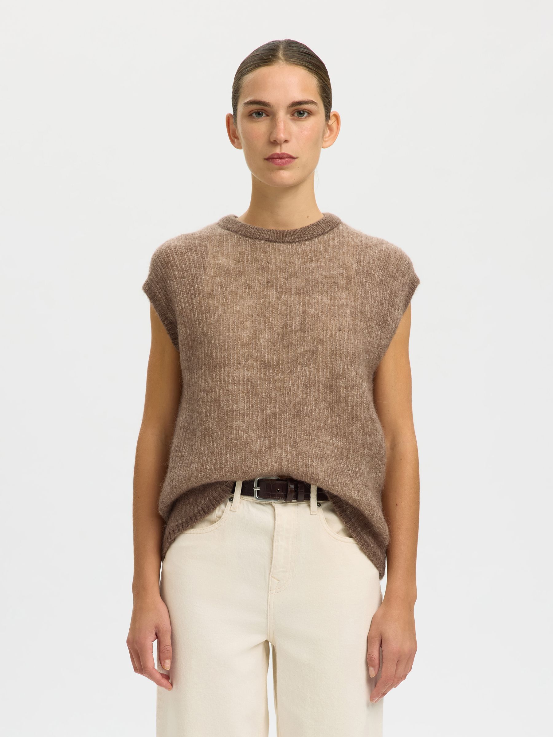 Gilet Tricoté, SELECTED