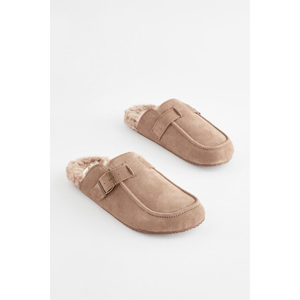 Chaussons mules sabots en daim marron Next La Redoute