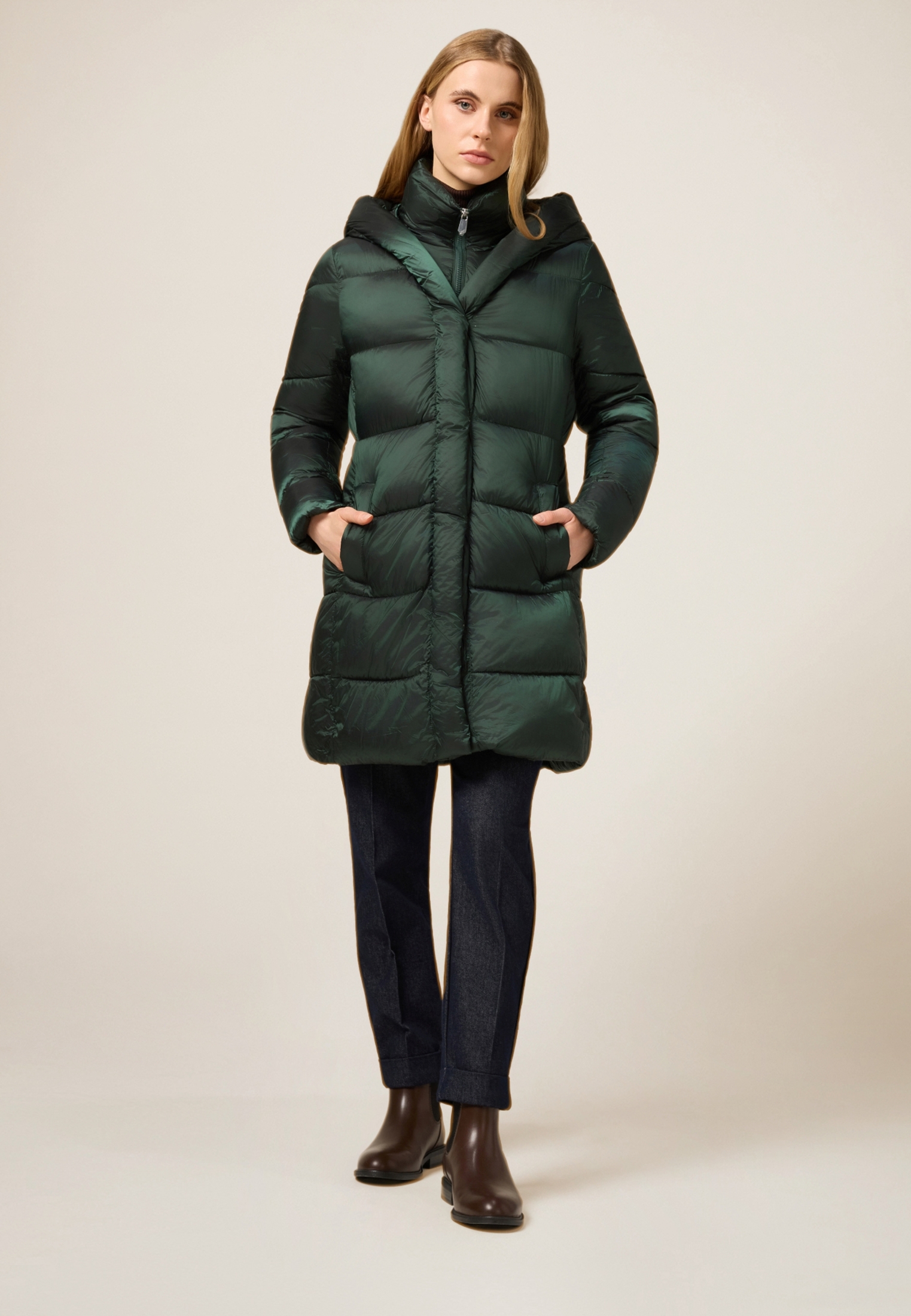 Veste matelassée longue avec capuche, OLTRE