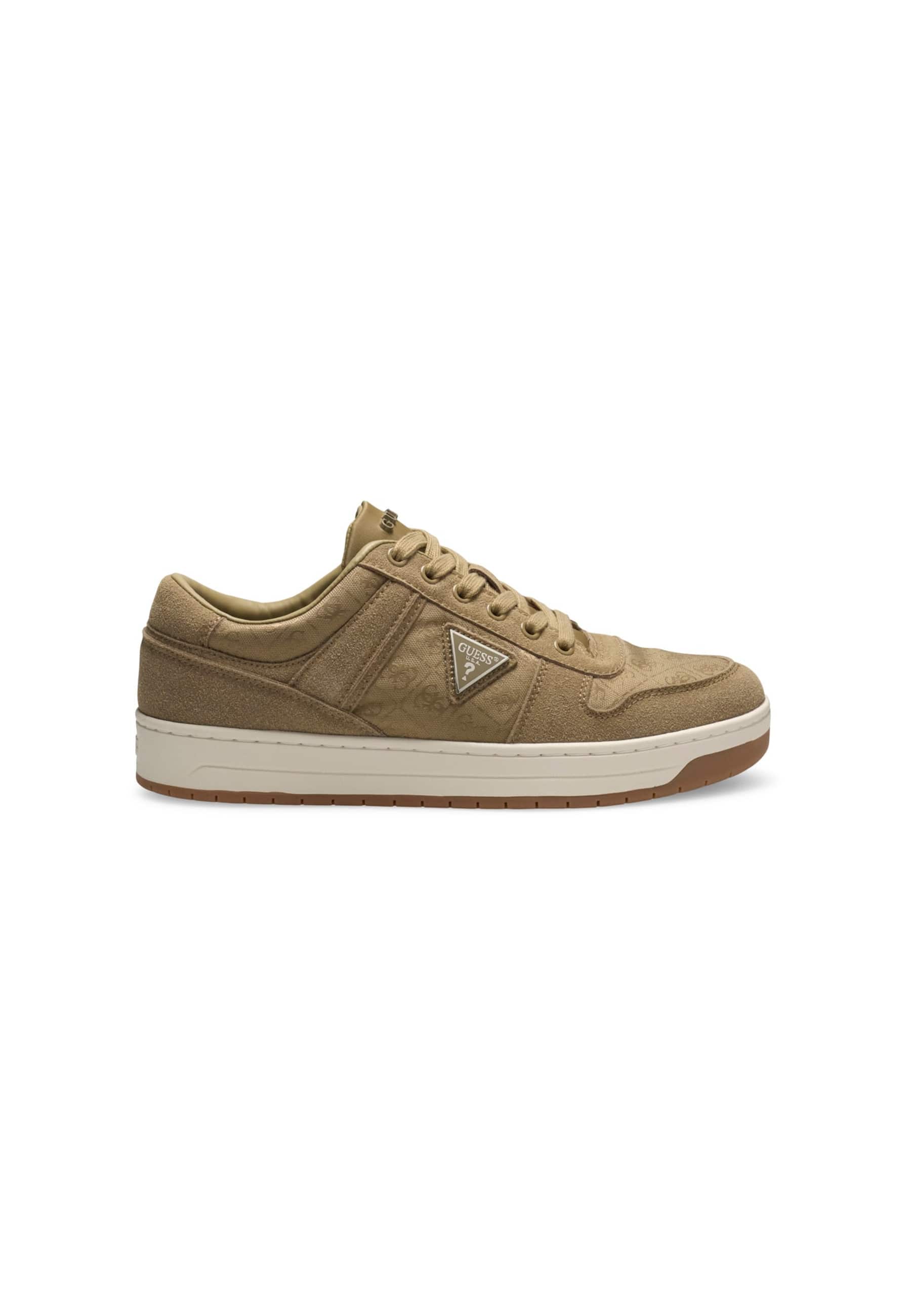 Baskets Uddent En Daim, GUESS