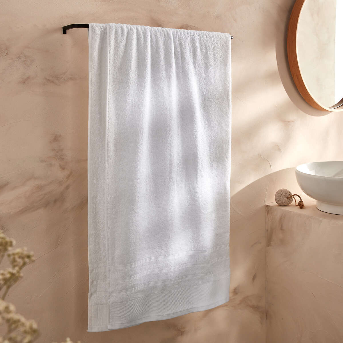 Large 100% Cotton Bath Towel