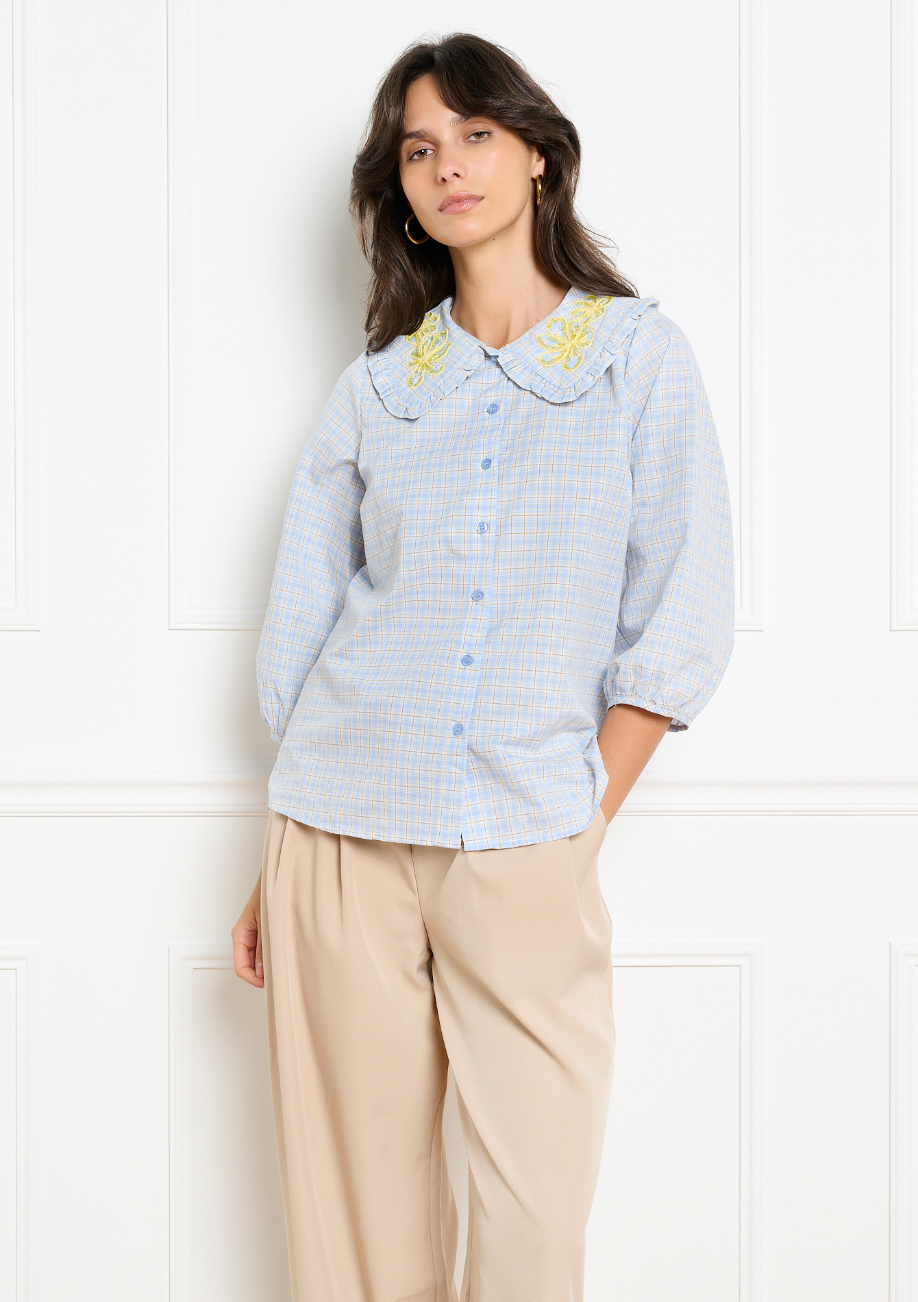 Blouse à col brodé, LOLALIZA