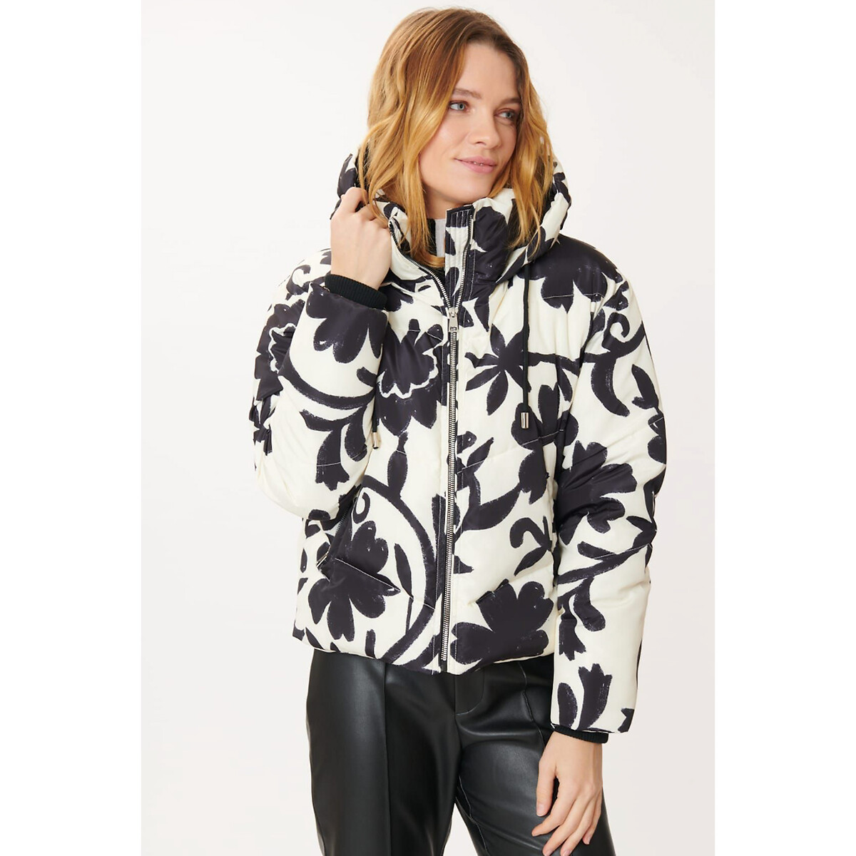 Fanette Short Padded Jacket with Hood in Floral Print