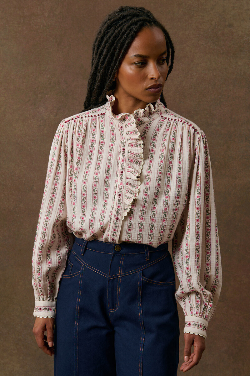 Bluse CORA mit Stehkragen, Rüschen und Streifenmuster, LOUISE MISHA