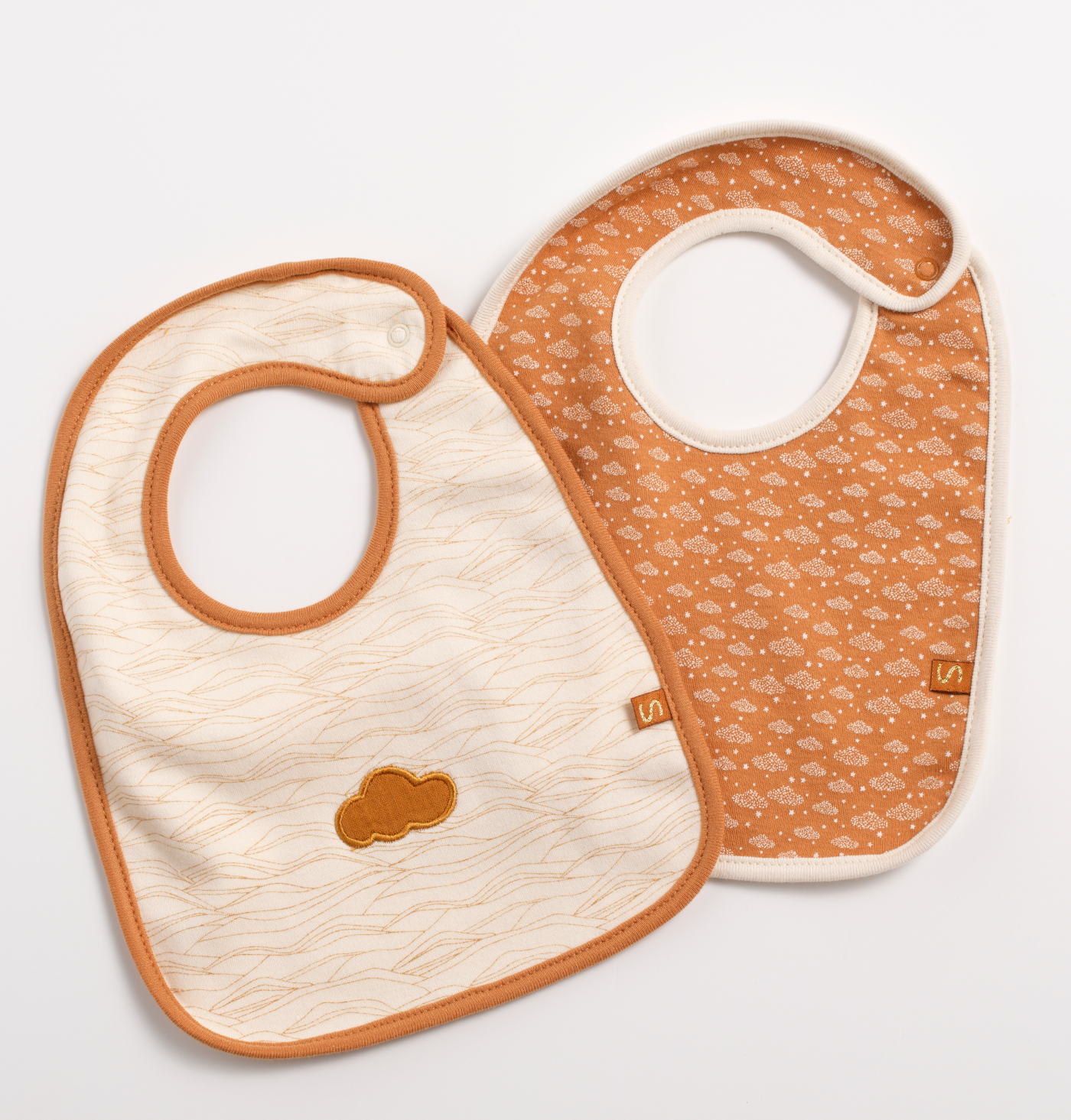 Lot de 2 bavoirs en coton décor nuage, SAUTHON
