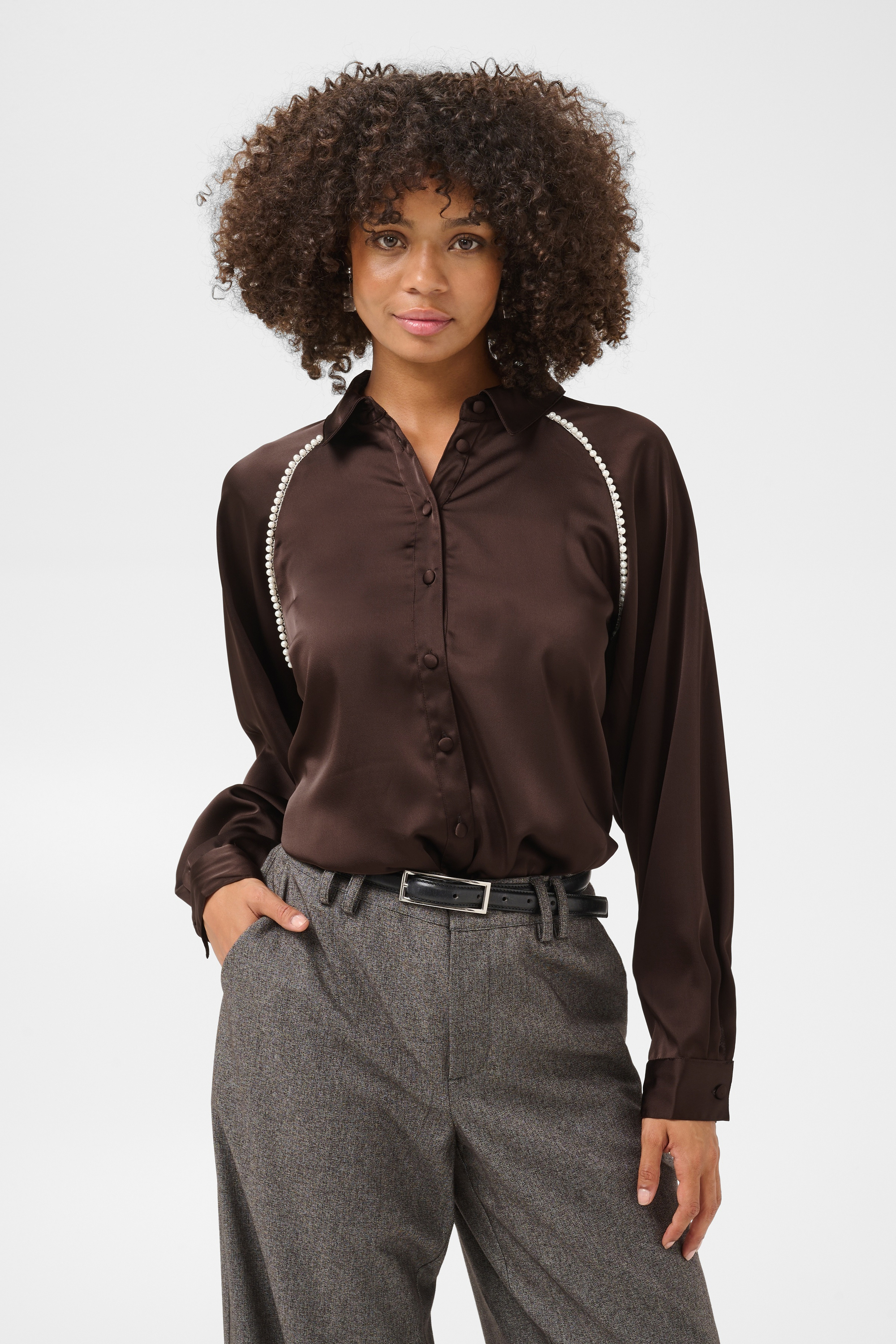 Chemise à manches longues, CULTURE