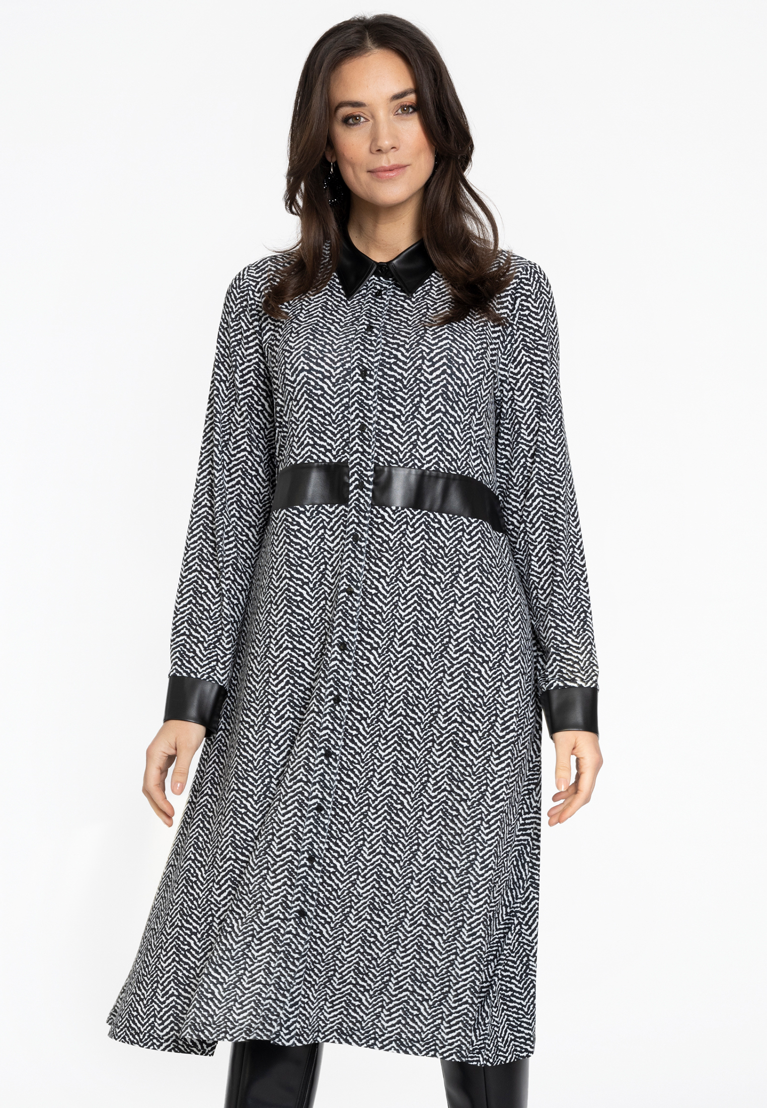 Robe avec fermeture à bouton, YOEK