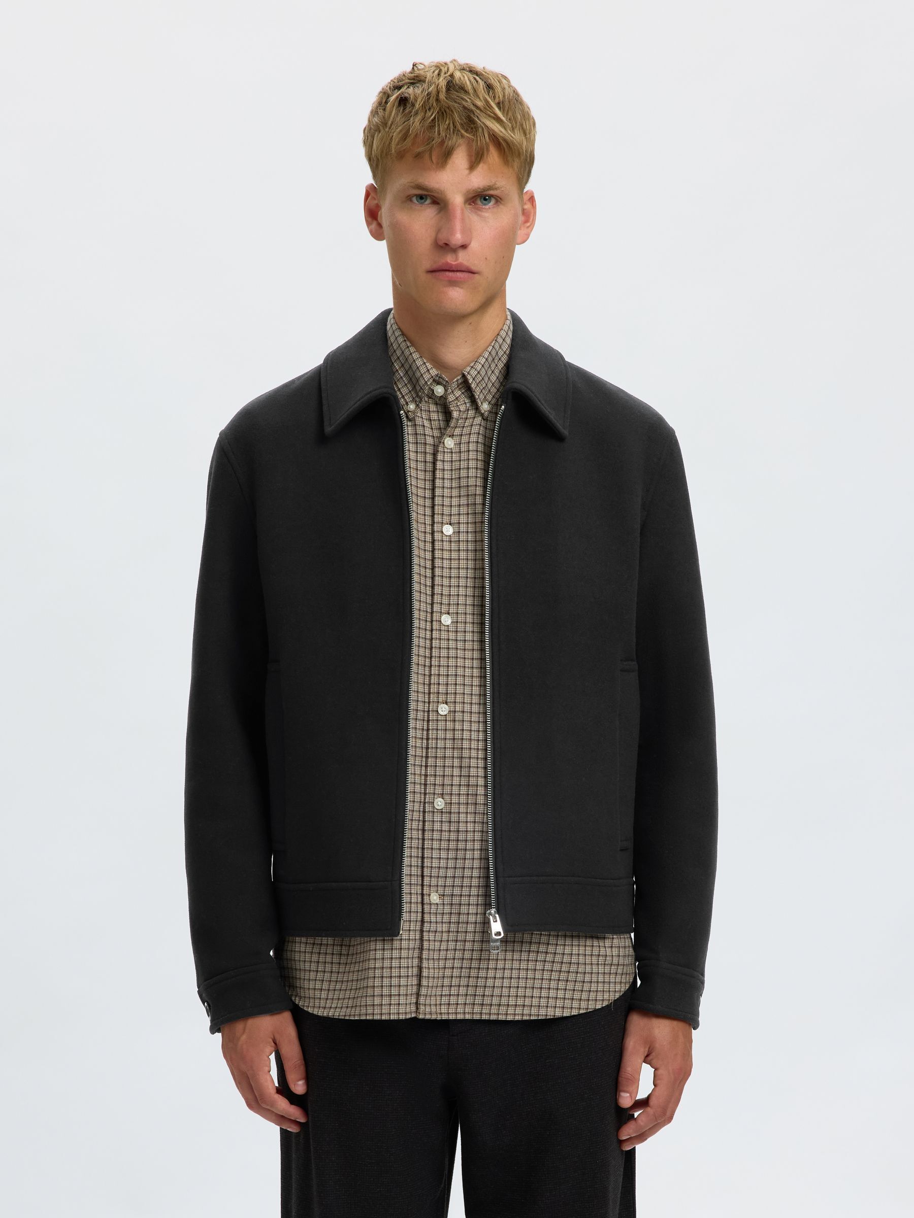 Veste, SELECTED