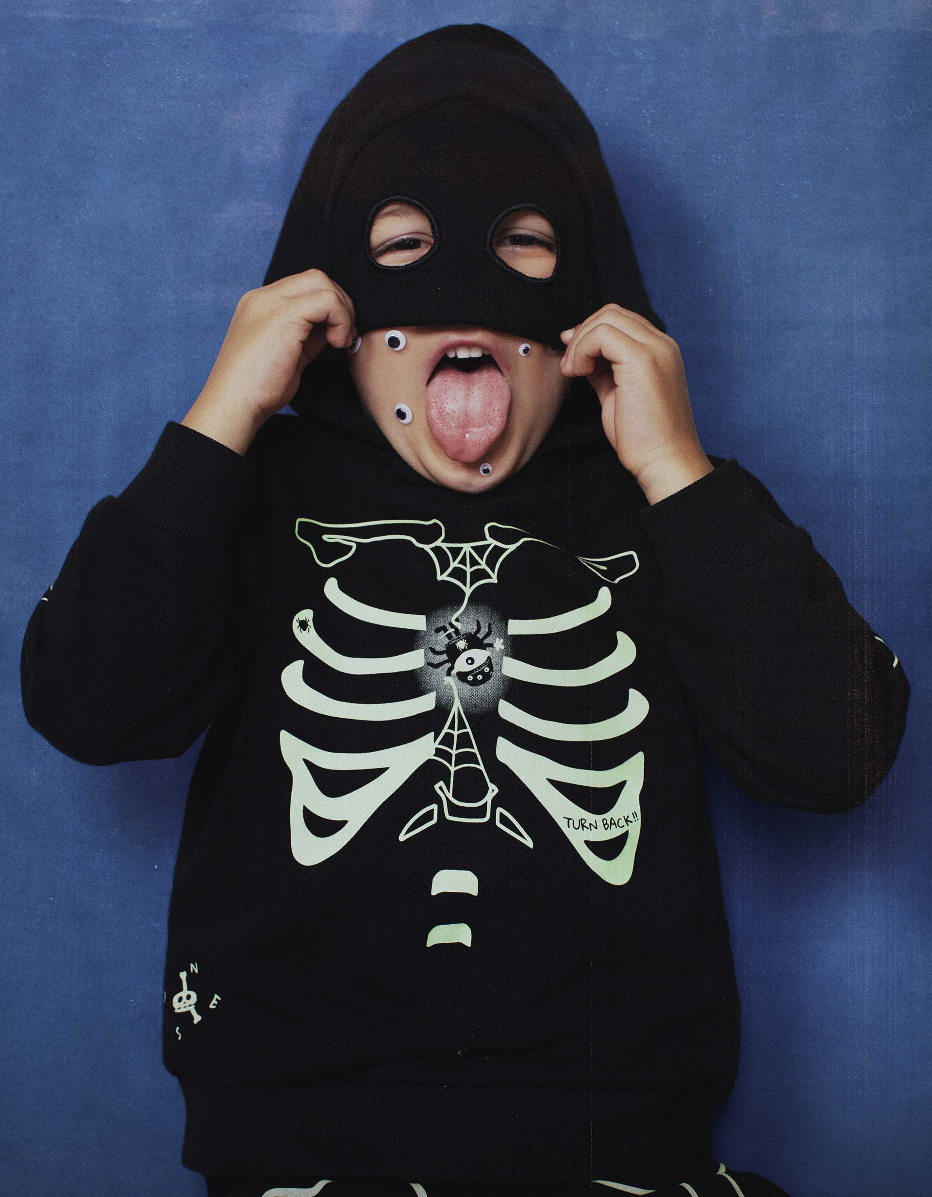 Sweat à capuche avec imprimé qui brille dans le noir, ZIPPY