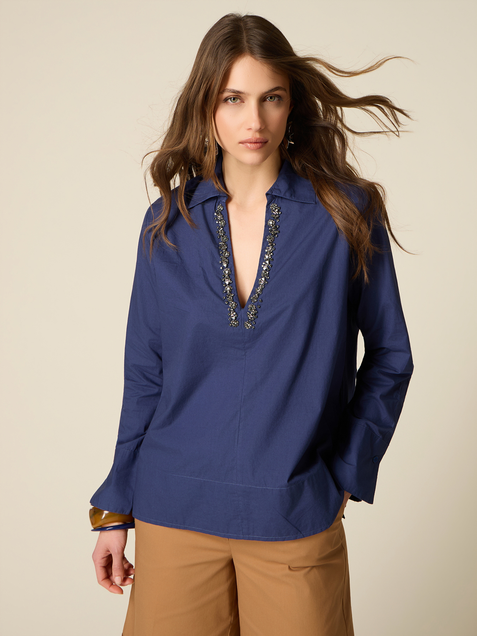Blouse avec cristaux, OLTRE