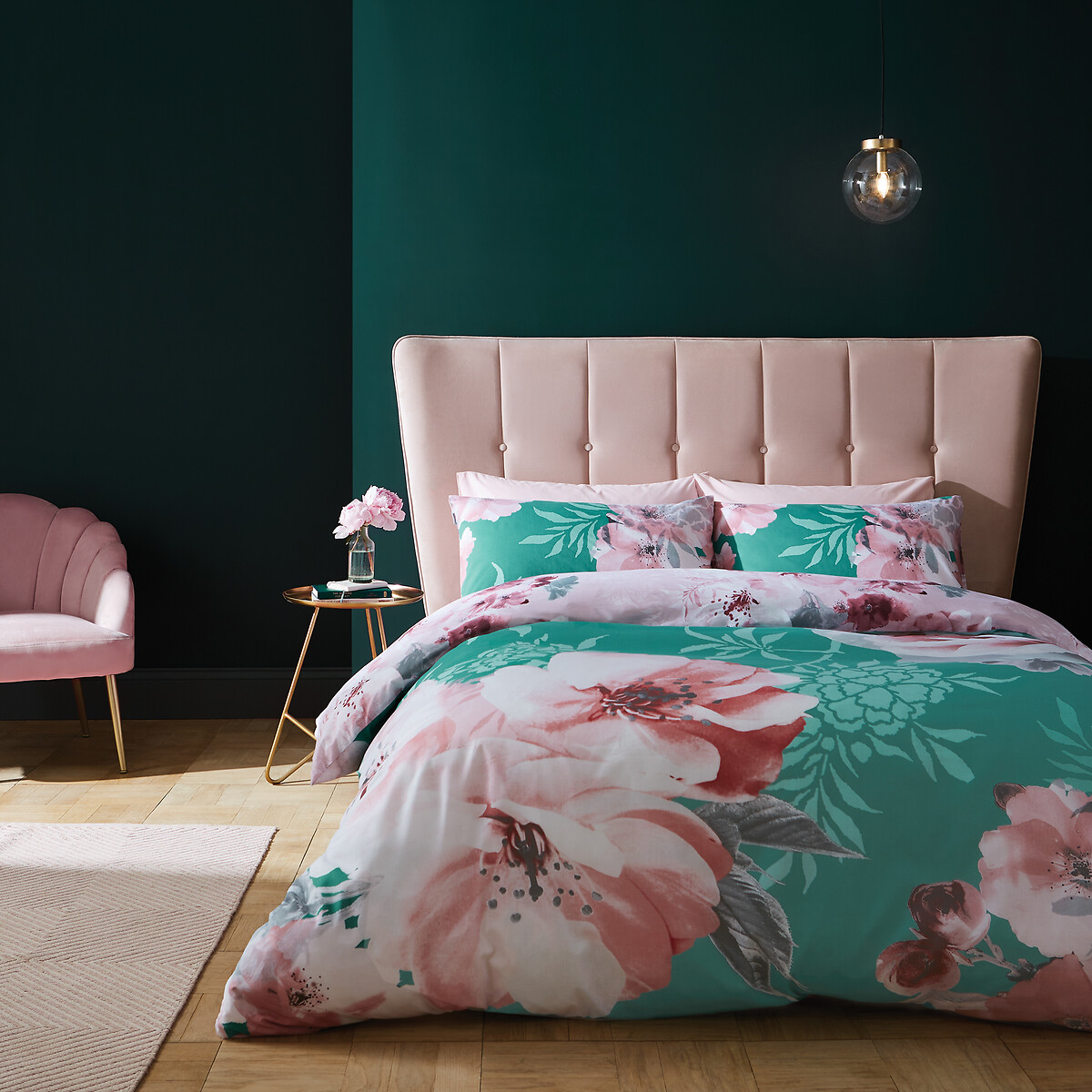 dramatic floral bedding