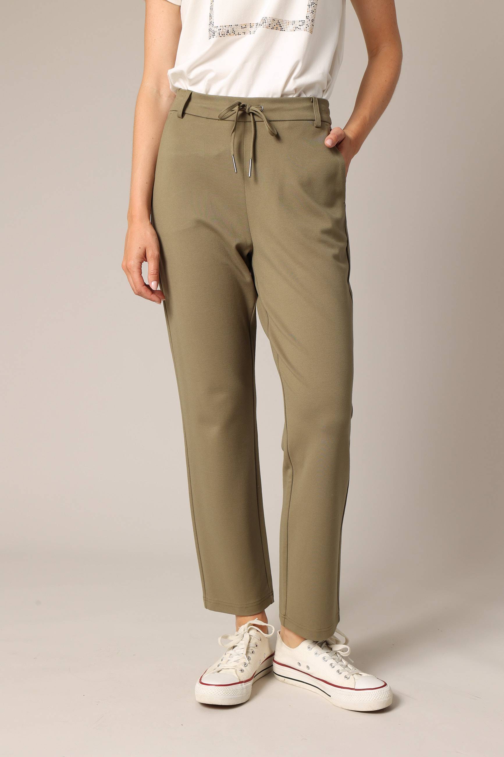 Pantalon droit avec poches italiennes VANIDA, DEELUXE