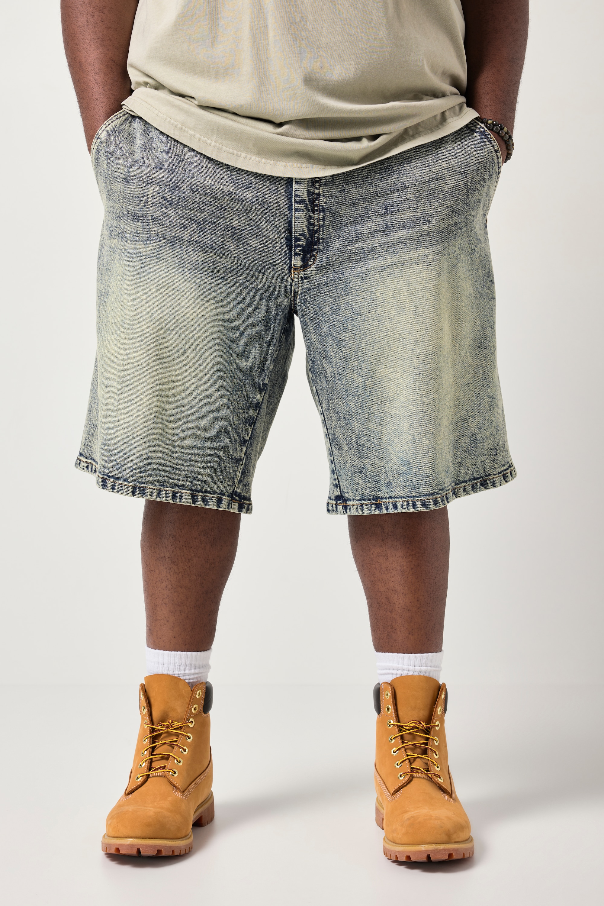 Bermuda en dirty denim, 5 poches, STHUGE