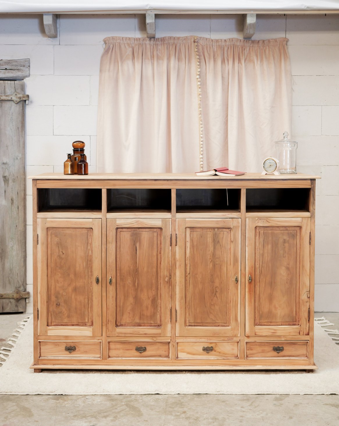 grande enfilade en bois patiné Margaret N°768 - Bon état, DEBONGOUT