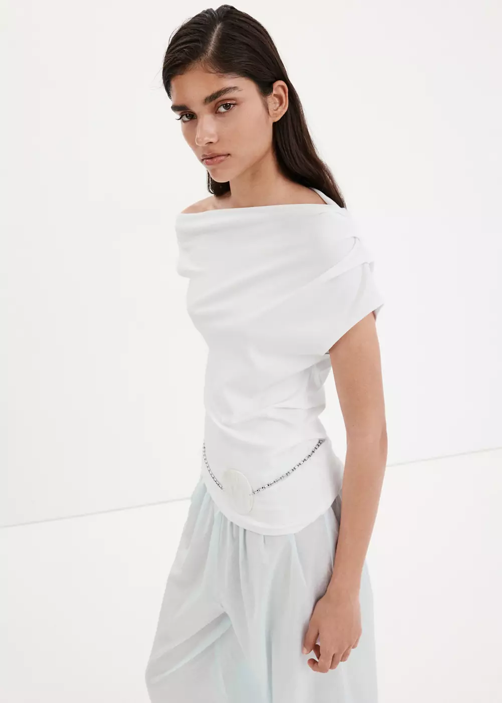 T-shirt asymétrique froncé, MANGO