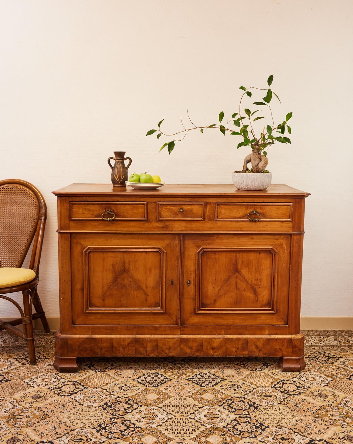 Buffet en bois Gilbert N°1817 - Bon état, DEBONGOUT