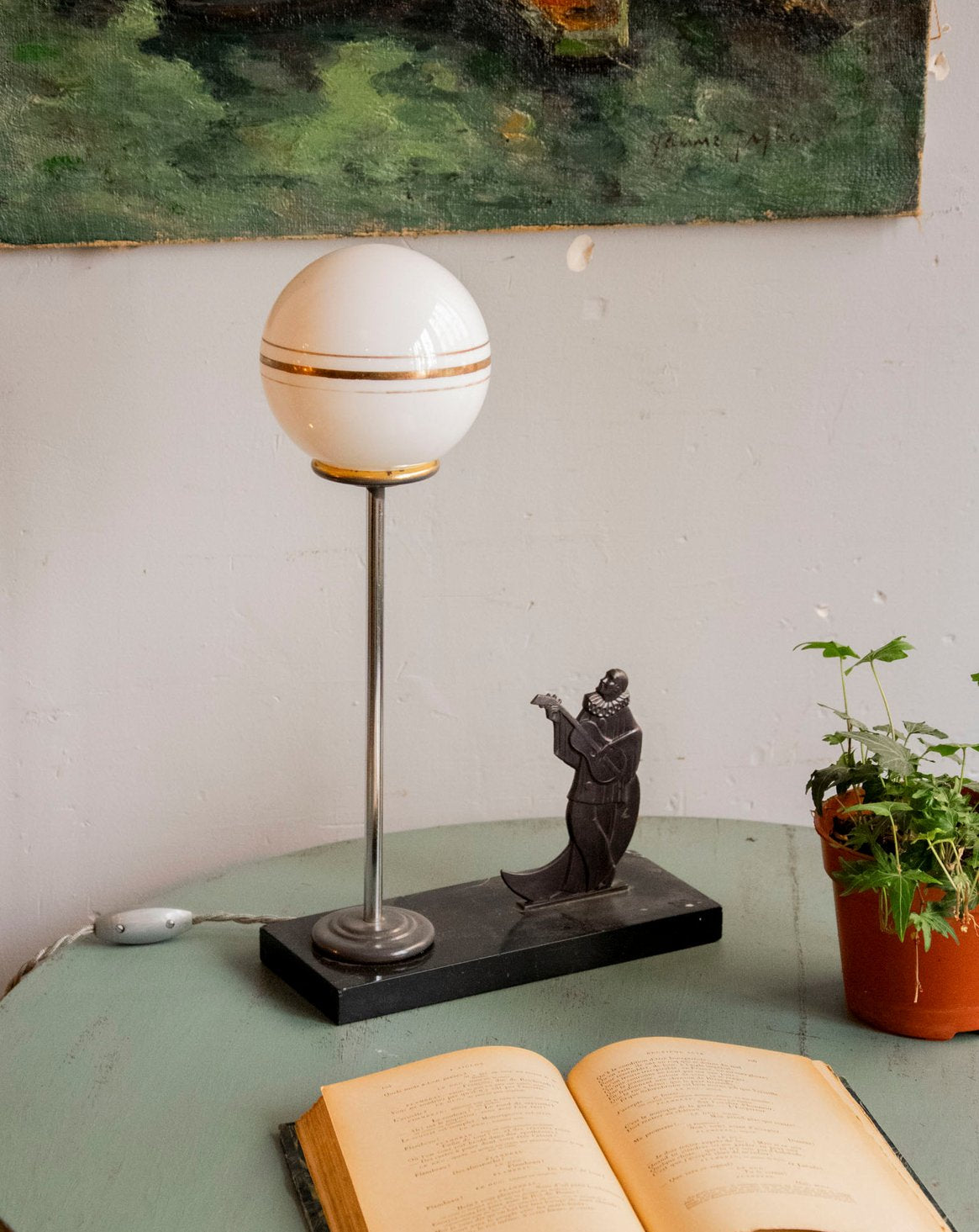 Lampe en marbre et métal sculpté Suzanne N°637 - Bon état, DEBONGOUT