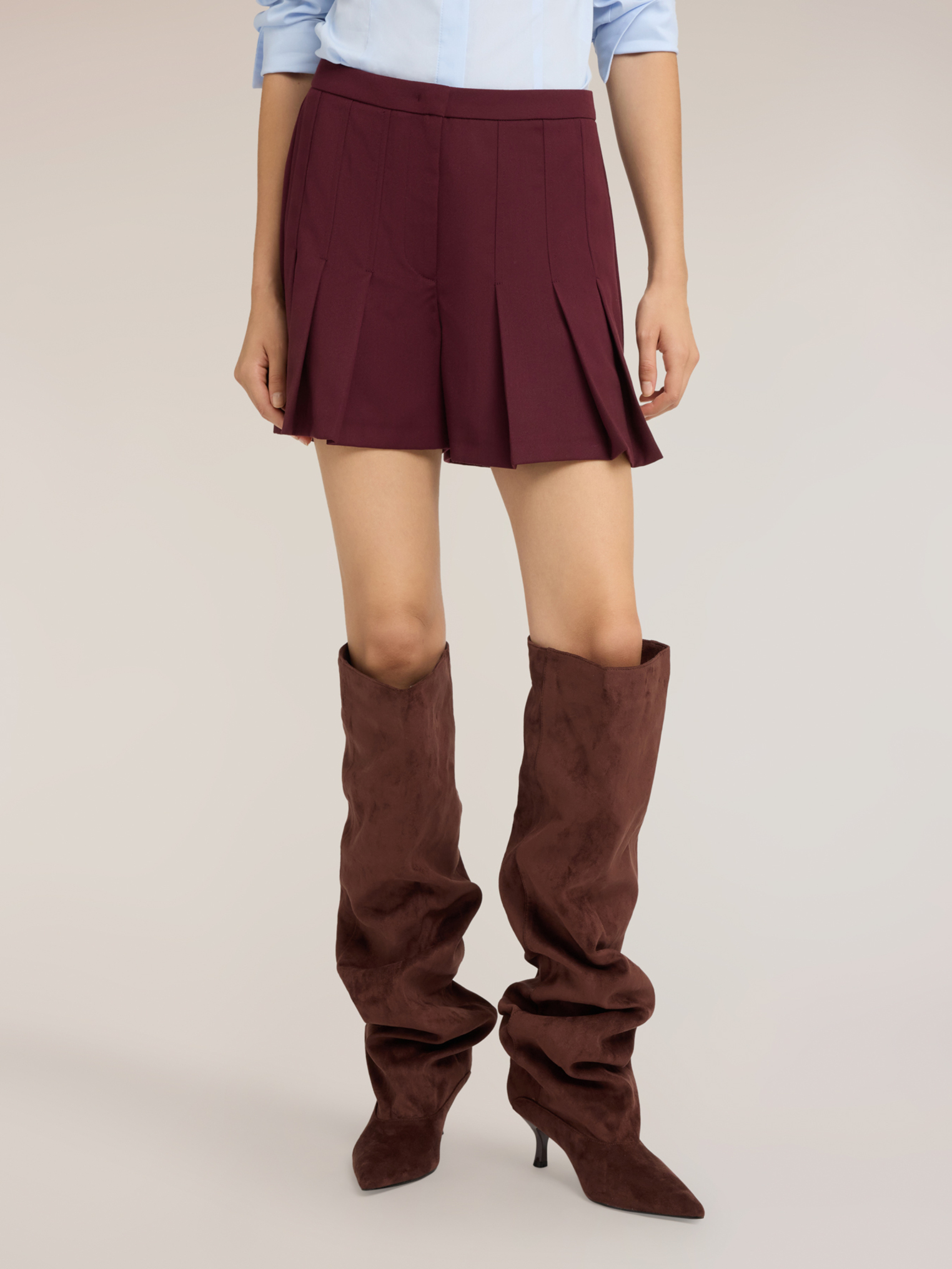 Short taille haute à plis, MOTIVI