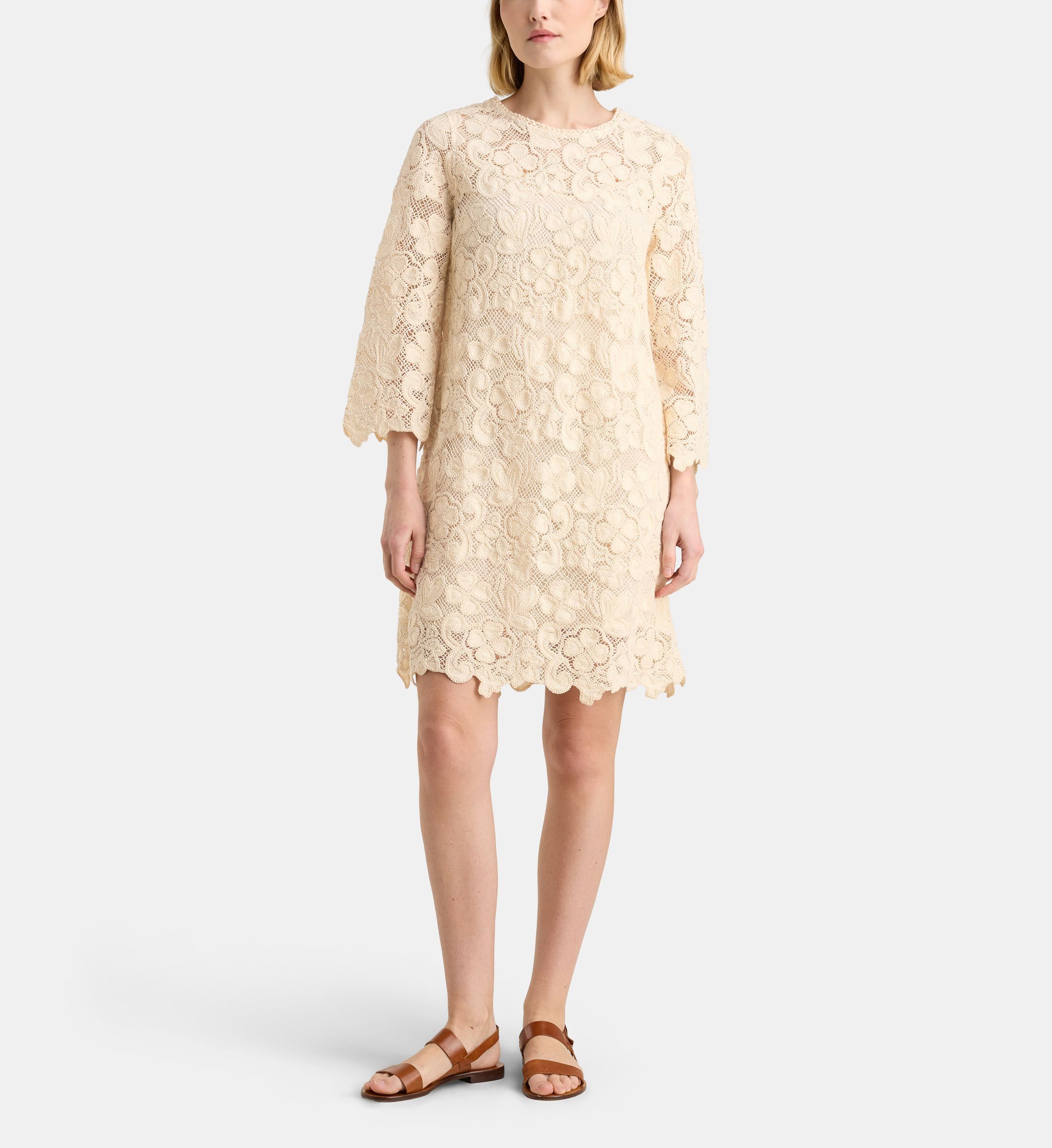 Robe droite courte envie gui en guipure, GALERIES LAFAYETTE