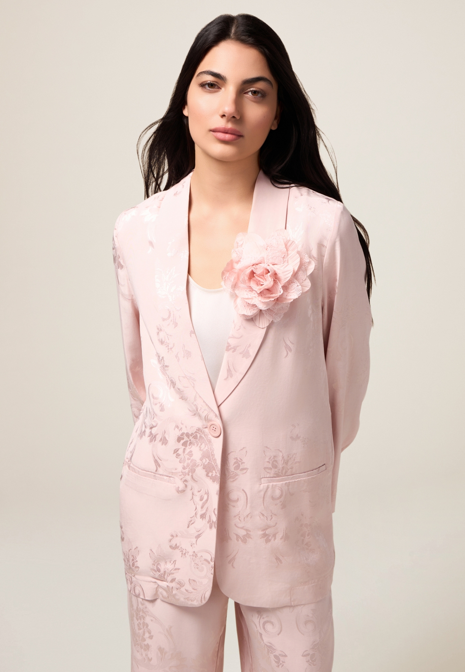 Blazer jacquard avec broche., OLTRE