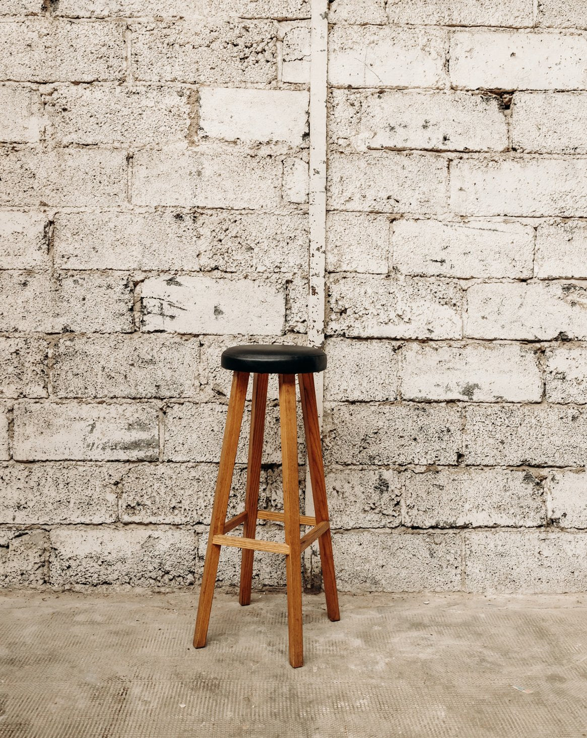 Tabouret en frêne Axel N°456 - Bon état, DEBONGOUT