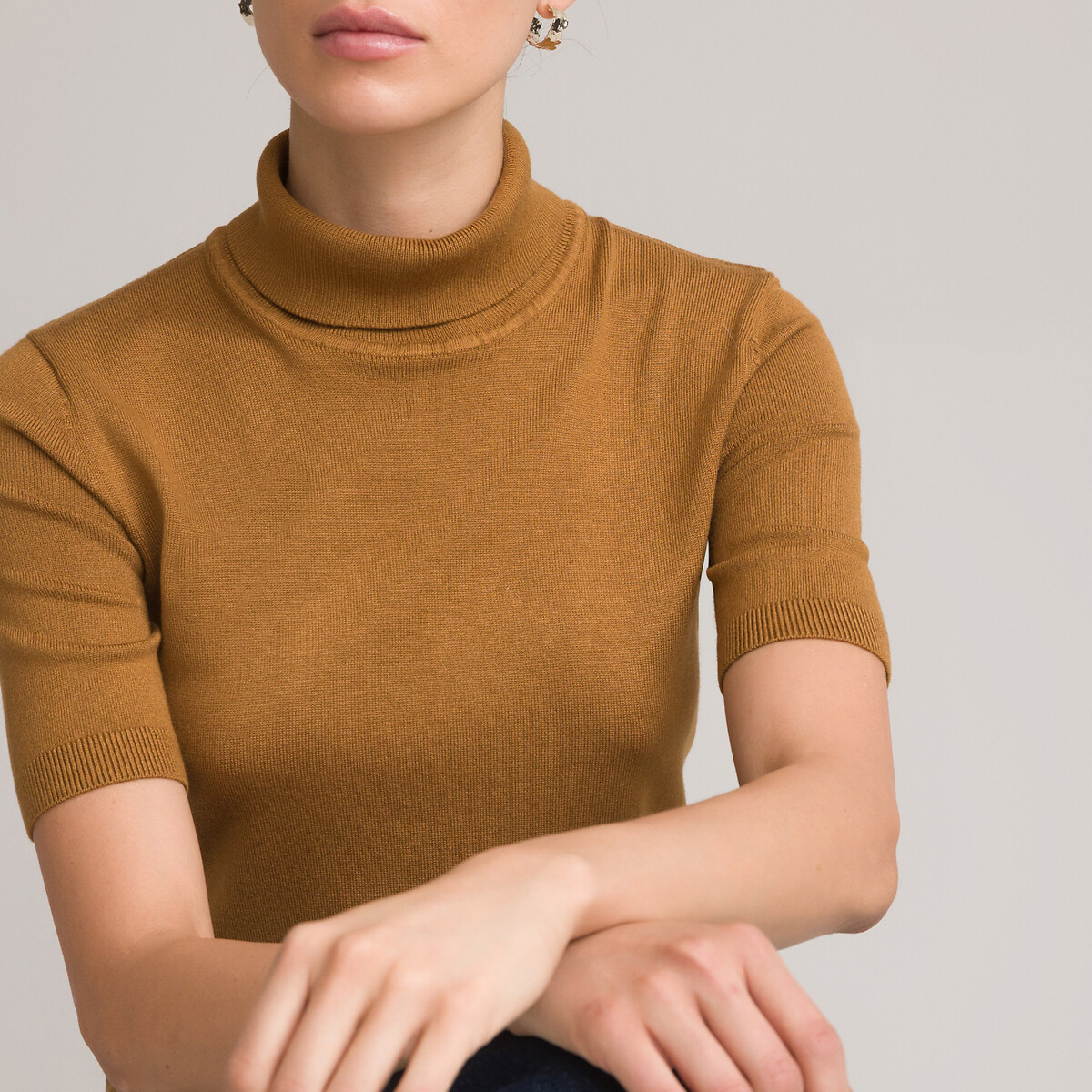 brown turtleneck jumper