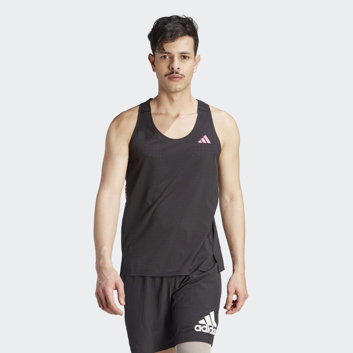 adidas Tee-shirt Adizero M vêtement running homme : infos, avis et meilleur  prix. Vêtements running Homme.