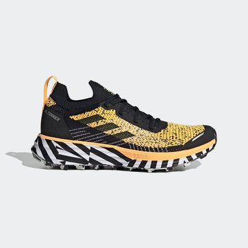 basket adidas femme noir et doré