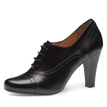 chaussure a talon a lacet