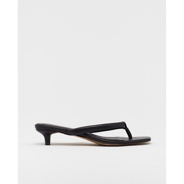 sandales entredoigts en cuir