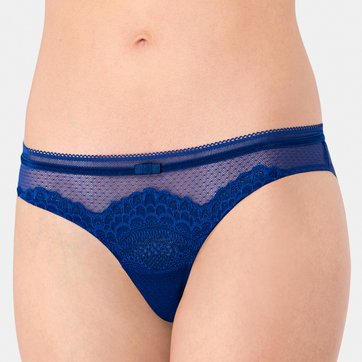 Cuecas brasileiras em renda, Darling TRIUMPH