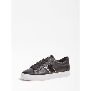 chaussure a clou femme