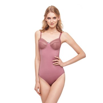 body femme rose poudré