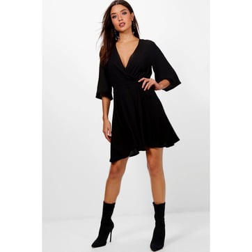 Robe Cintrée Noir/rouge/gris Taille 36/38 | Occasion En Très Bon état | Style Mi-long