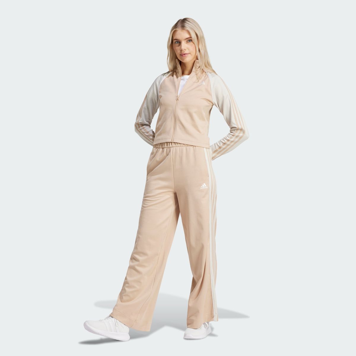 Ensemble deals adidas beige