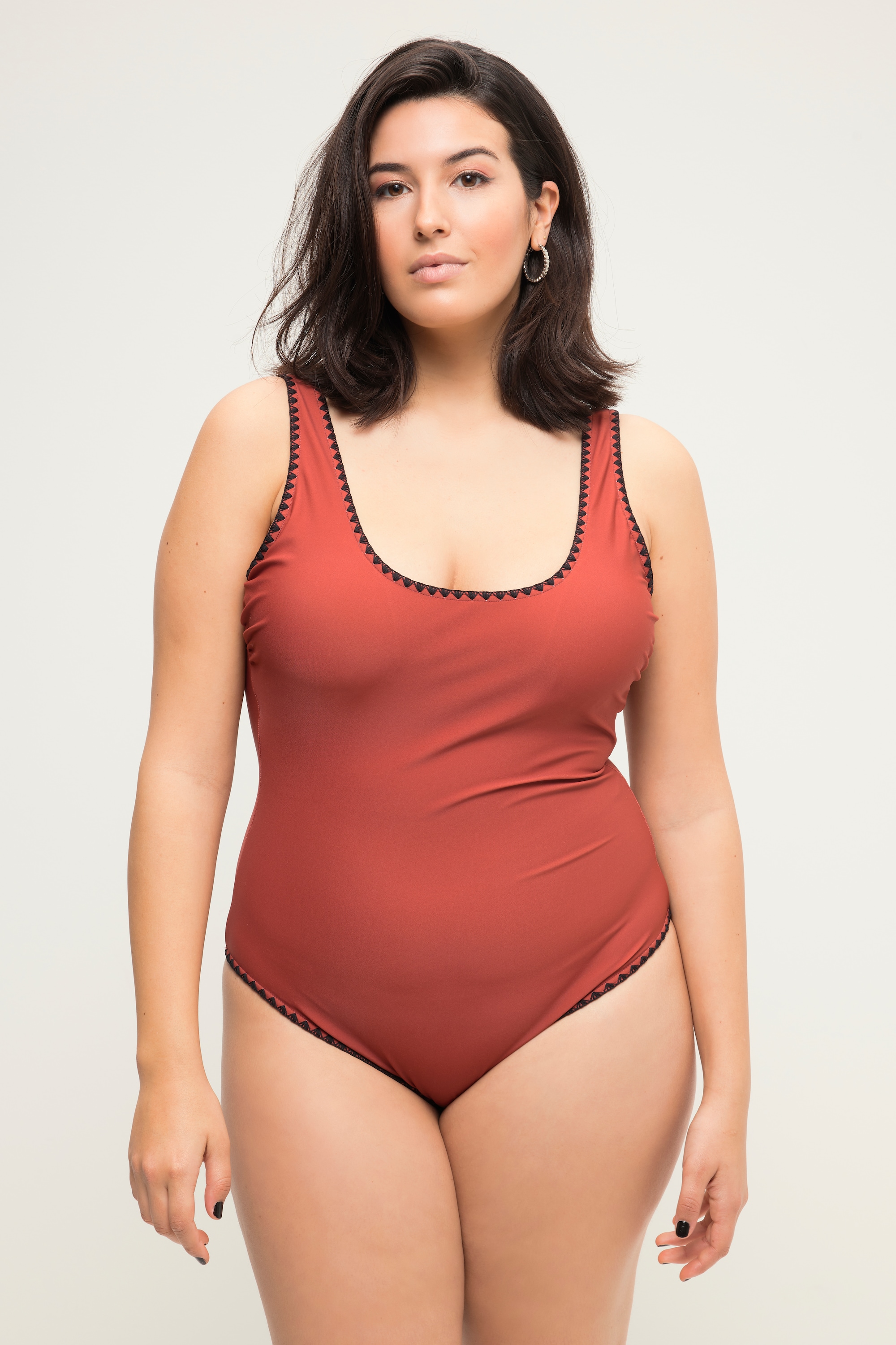 Maillot de bain avec liseré, STUDIO UNTOLD