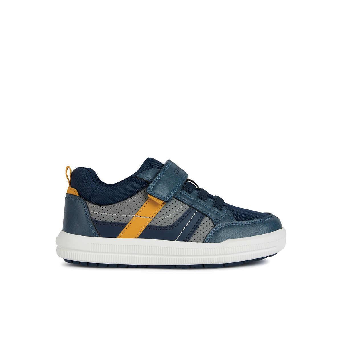 kids arzach breathable trainers with touch 'n' close fastening
