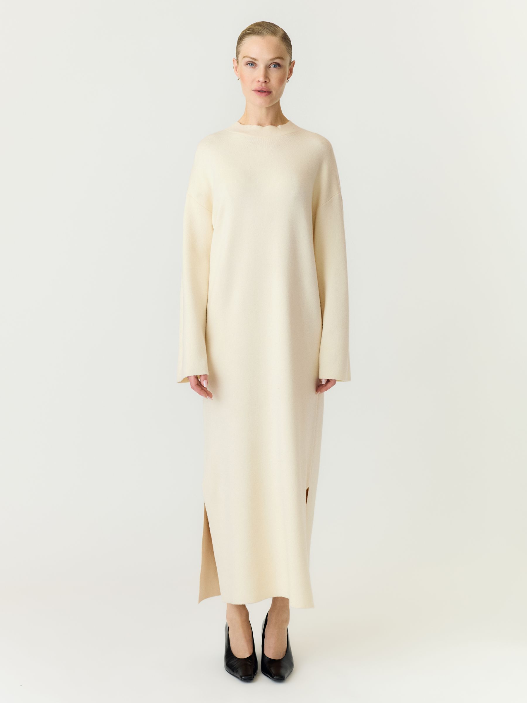 Robe Longue, YAS