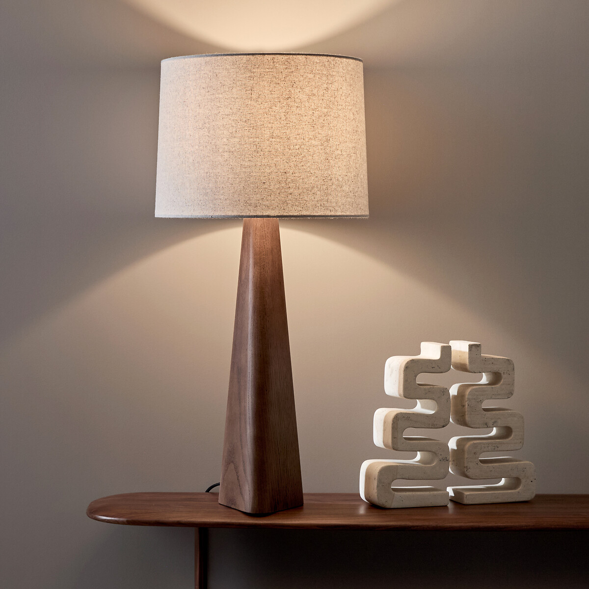 Lampe en chêne teinté noyer et lin, Nestwood, AM.PM