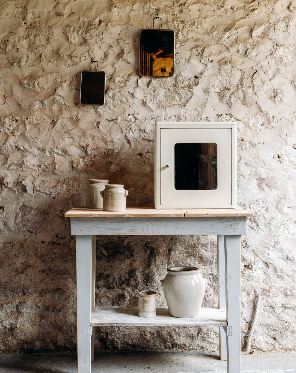 Table d'appoint Francine N°169 - Bon état, DEBONGOUT