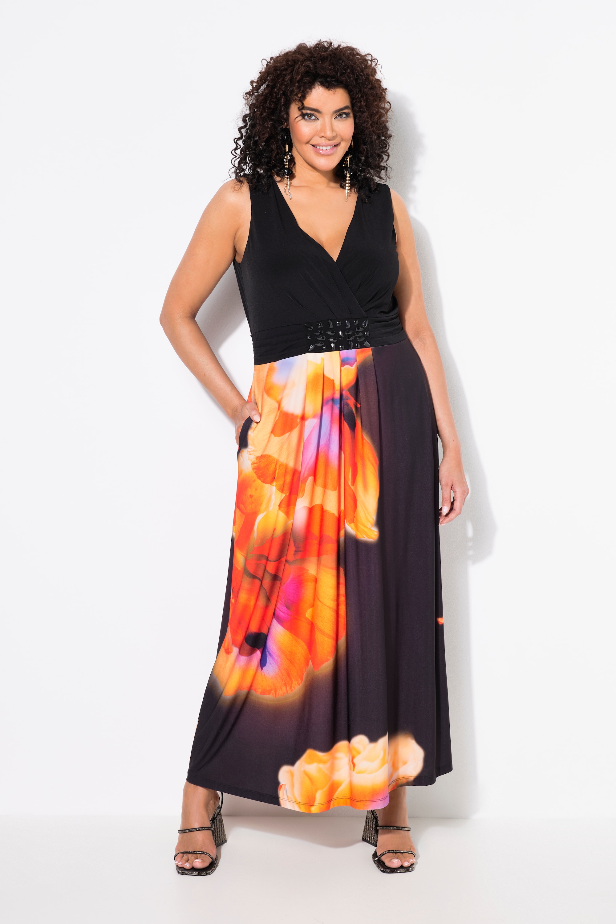 Robe maxi sans manches. Motif fleurs XL., ULLA POPKEN
