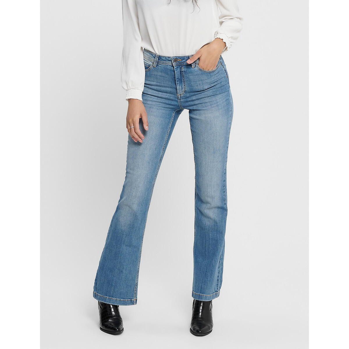 Image of Flared High Waist Jeans
