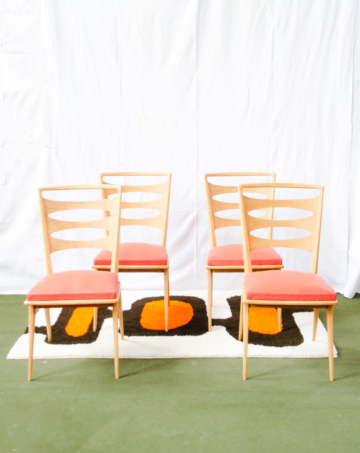 Lot de 4 chaises en hêtre Alma N°2100 - Bon état, DEBONGOUT